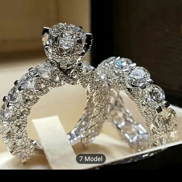2pcs/set of classic luxury engagement proposal bride set wedding rings, set with exquisite crystal imitation Zirconia