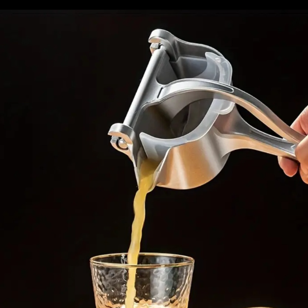 Manual Juice squeezer suitable for vacation, gift and other travel utensils.