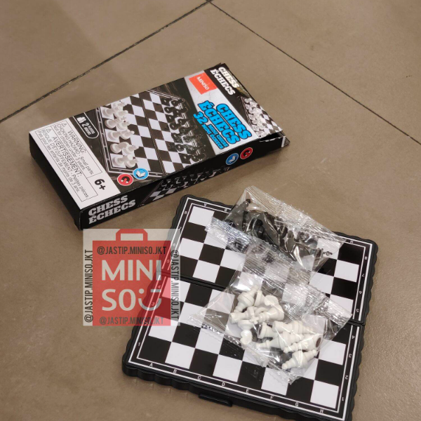 Mini chess