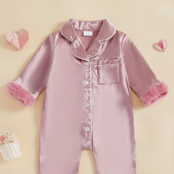 Summer Sleepwear for Featuring Short-Sleeved Rompers with a Patchwork Design And a Turn- Collar