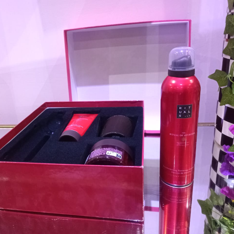 The Ritual of Ayurveda Medium Gift Set