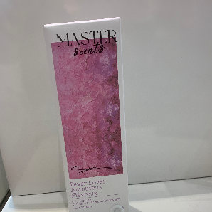 Fragrance Identity series reed diffuser ( fever lover)