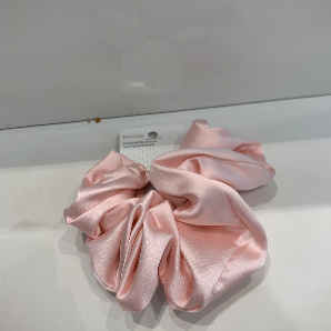 Fashion series hair scrunchie