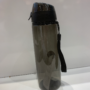 Minimalist series Tristan plastic bottle with One with lid and strap