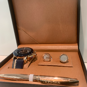 Wristwatch, cuff links and pen for men
