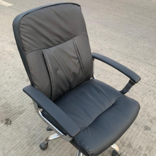 OFFICE SWIVEL CHAIR - NEW