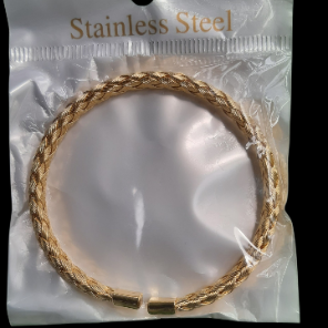 polished gold hand accessory (CWETF)