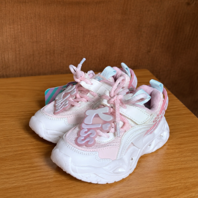 Toddlers sneakers